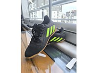 Adidas halı saha