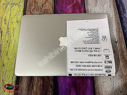 Apple Macbook / MacBook Air 13'' A1466 2015 i5 1.6 GHz 8 GB RAM