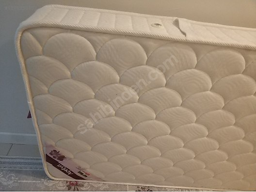 Used & Brand New Items / Home Decor / Furniture / Child & Teen Room / Bed & Mattress