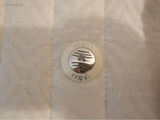 Used & Brand New Items / Home Decor / Furniture / Child & Teen Room / Bed & Mattress