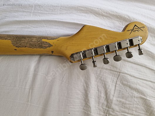 İkinci El ve Sıfır Alışveriş / Müzik / Müzik Aletleri / Telli Çalgılar / Gitar / Elektro