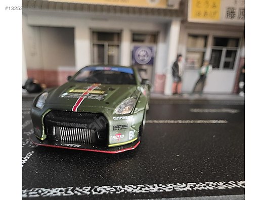 Mini GT Diecast Model 1:64 Nissan Araba - 1325352760