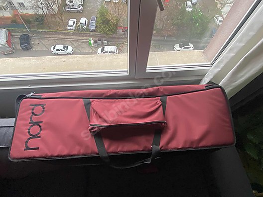 Used & Brand New Items / Music / Musical Instruments / Keyboard Instruments / Synthesizer