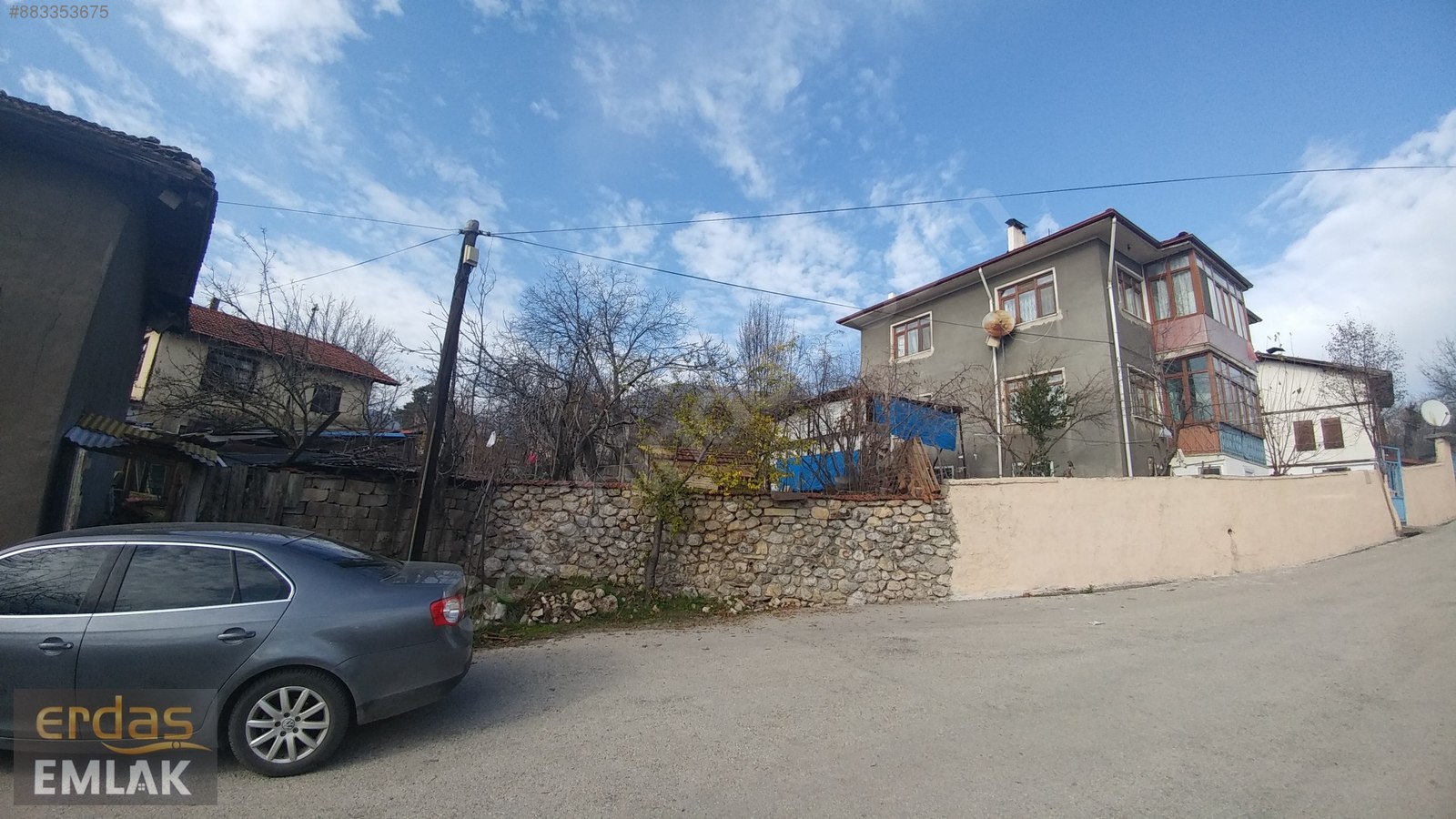 Emlak Ofisinden Satılık 4+1, 150 m² Müstakil Ev 400.000 TL�ye