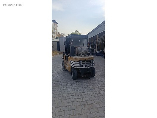 Machinery / Industrial / Carrying & Stacking Equipment / Forklifts / For Sale / Allis Chalmers