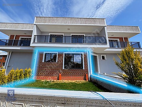 ÇANDARLI MERKEZDE DENİZE YAKIN 1+1 BAHÇELİ DAİRE