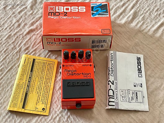 Boss MD-2 Mega Distortion Compact Pedal - Efekt Pedalı ve Diğer