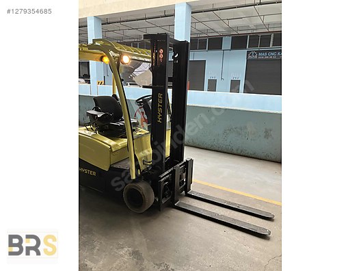 Machinery / Industrial / Carrying & Stacking Equipment / Forklifts / For Sale / Hyster