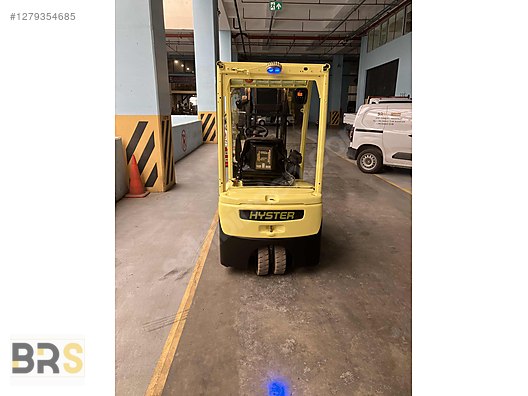 Machinery / Industrial / Carrying & Stacking Equipment / Forklifts / For Sale / Hyster