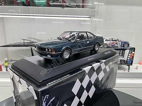 Minichamps Diecast Model 1:18 BMW Araba - 1294354755