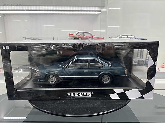 Minichamps Diecast Model 1:18 BMW Araba - 1294354755