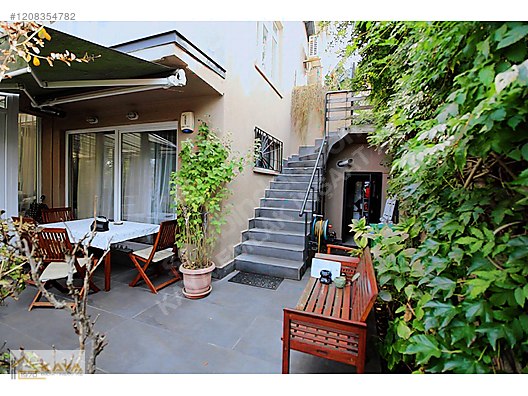 1.LEVENTTE 370 M2 ARSA İÇİNDE 220 M2 MÜSTAKİL KÖŞE VİLLAKAYA AŞ #1208354782