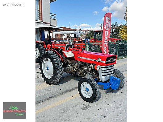 Machinery / Agricultural Machines / Tractors / Massey Ferguson / 135