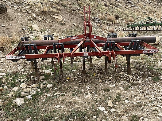 İş Makineleri & Sanayi / Tarım Makineleri / Traktör / New Holland / TT4.75