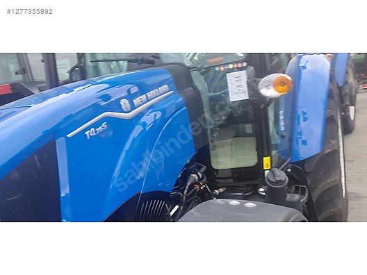 Machinery / Agricultural Machines / Tractors / New Holland / T4.75S