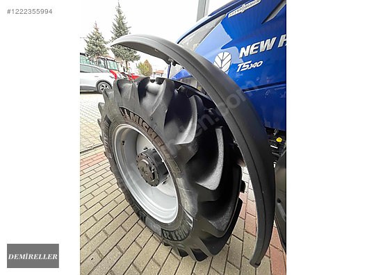 Machinery / Agricultural Machines / Tractors / New Holland / T5.140