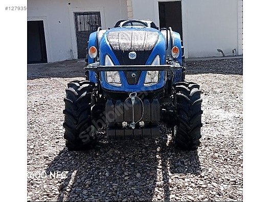 Machinery / Agricultural Machines / Tractors / New Holland / T3.75F