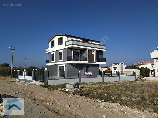 Emlak Ofisinden 4+1, 205 m² Satılık Yazlık 600.000 TL�ye