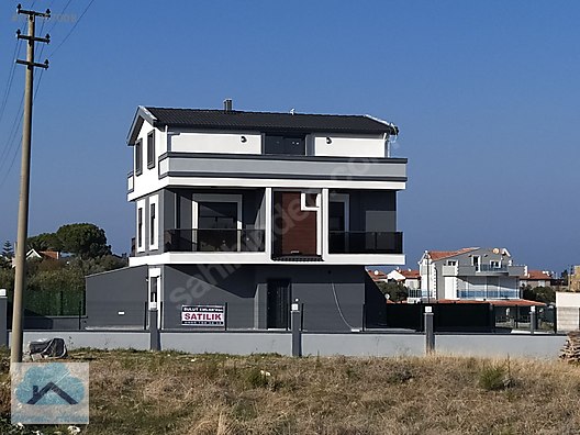 Emlak Ofisinden 4+1, 205 m² Satılık Yazlık 600.000 TL�ye