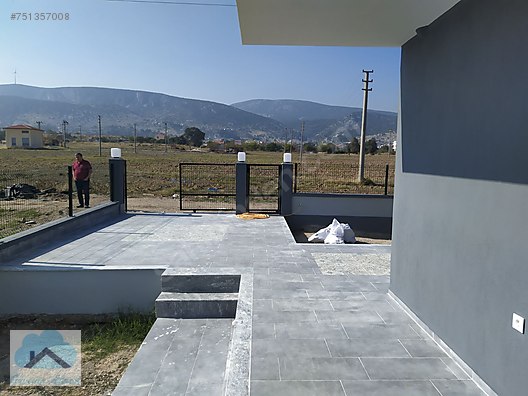 Emlak Ofisinden 4+1, 205 m² Satılık Yazlık 600.000 TL�ye