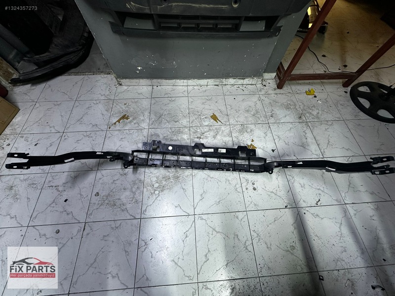 Land Rover Range Rover Tampon (Ön)