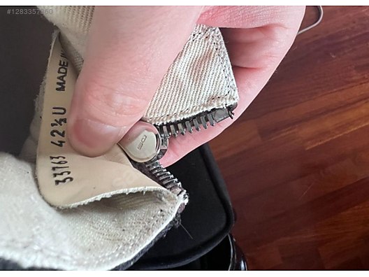 Used & Brand New Items / Clothing & Accessories / Men / Shoes / Casual Shoes