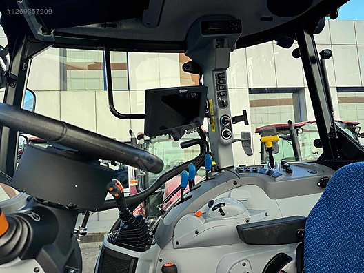 2024 Mağazadan İkinci El New Holland Satılık Traktör 2.850.000 TL'ye sahibinden.com'da