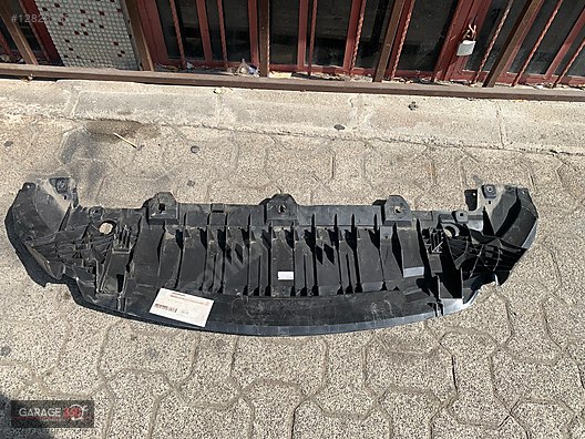 MERCEDES A180 A200 W176 ÖN TAMPON ALT MUHAFAZA YARASA BAKALİTİ