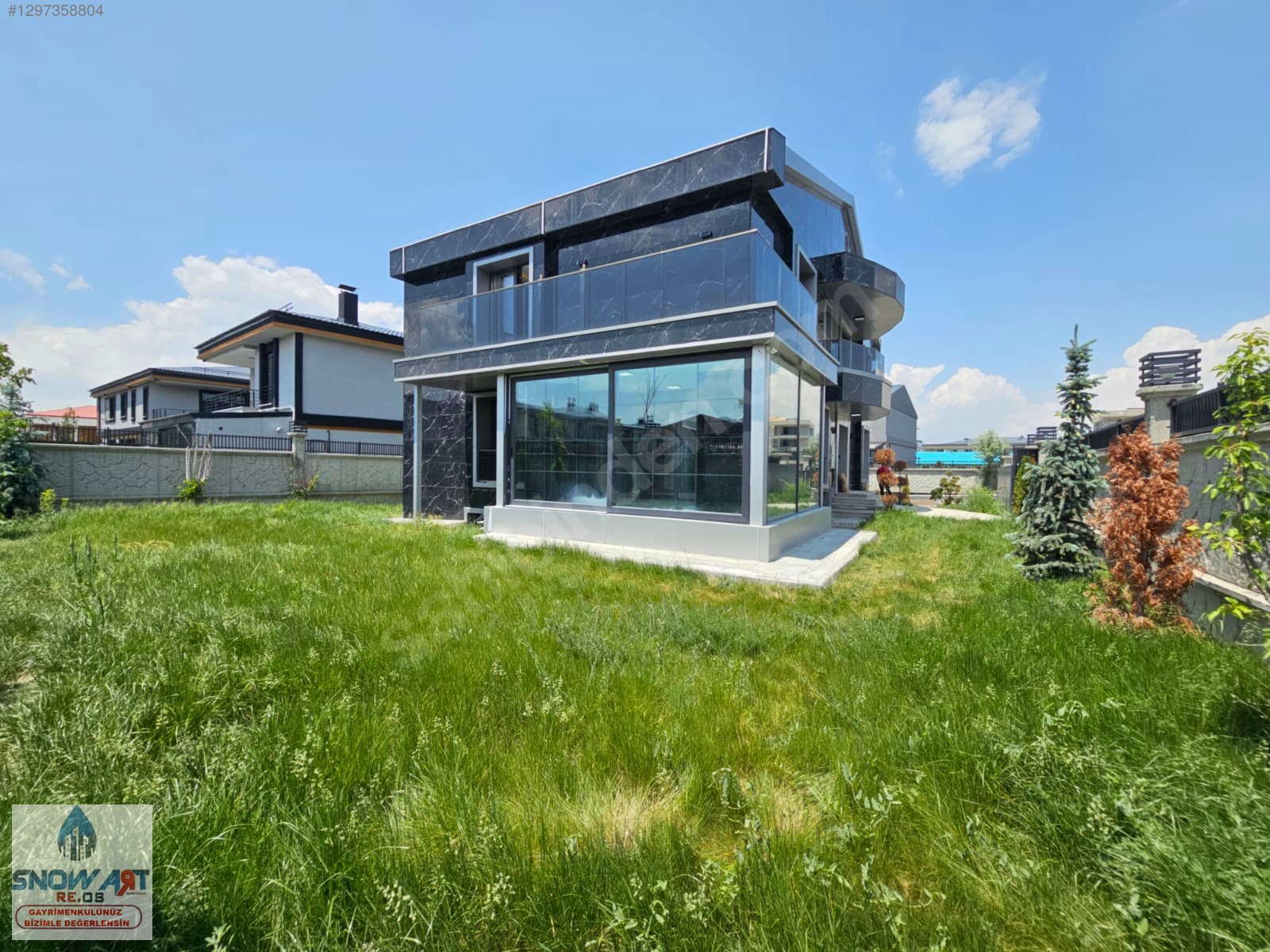 SNOWART GM'den DADAŞKENT'te 7+1 BAĞIMSIZ ULTRA LÜKS VİLLA - Yarımca Emlak 1