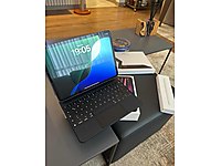 İPad Pro 11 inç 4. Nesil 128 gb klavye ve kalem ile birlikte