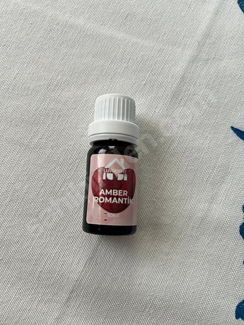 AMBER ROMANTİK UÇUCU YAĞ BUHURDANLIK ESANSI ODA KOKUSU 10ML