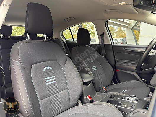OTOFENİX 2023 FORD FOCUS 1.5 ECOBLUE ACTIVE X OTOMATİK 40.955 KM