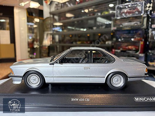 Minichamps Diecast Model 1:18 BMW Araba - 1333361165