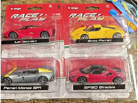 Burago Diecast Model 1:43 Ferrari Araba - 1319361607