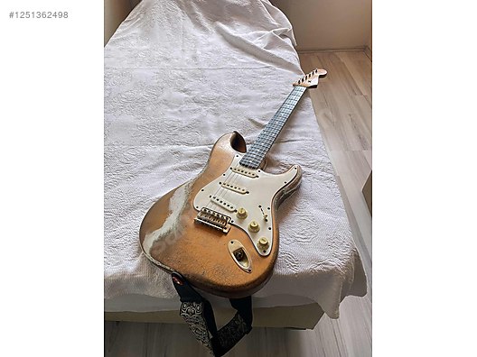 İkinci El ve Sıfır Alışveriş / Müzik / Müzik Aletleri / Telli Çalgılar / Gitar / Elektro