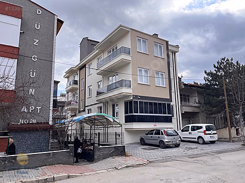 Gazi Mahallesi'nde Eşyalı, Asansörlü Kiralık 2+1 Daire