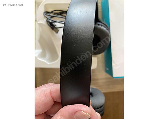 Used & Brand New Items / Cell Phones & Accessories / Accessories / Bluetooth Headphones