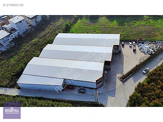 VAKIF CADDE ÜZERİ 2750m2 KAPALI ALAN KİRACILI SATILIK DEPOLAR