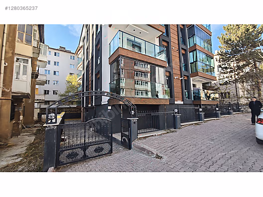 EMLAX TAN MEVLANA MAHALLESİNDE SATILIK 1+1 DAİRE #1280365237