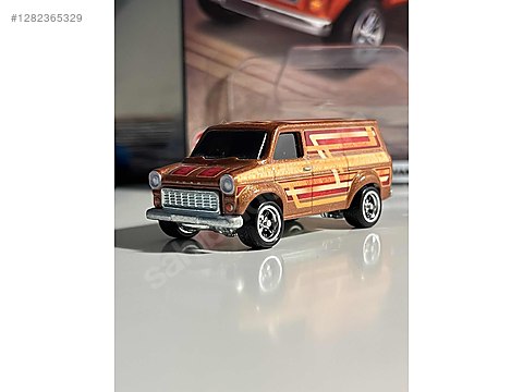 Hot wheels premium Ford Transit supervan (Çiçek Abbas) on