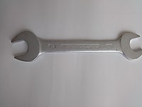 Altaş 30 32 açık ağızlı anahtar .