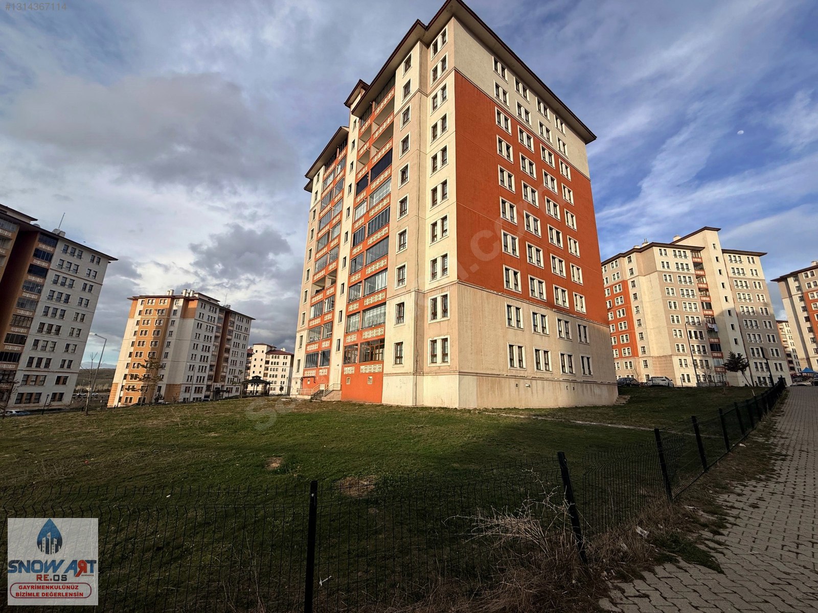 SNOW ART GM'DEN A.GAZİ TOKİLERDE 4+1 FULL YAPILI DAİRE - Abdurrahman Gazi Mah. Emlak 1