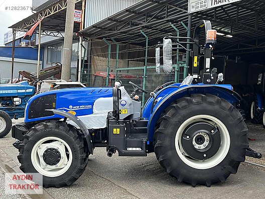 Machinery / Agricultural Machines / Tractors / New Holland / TT60 Classic