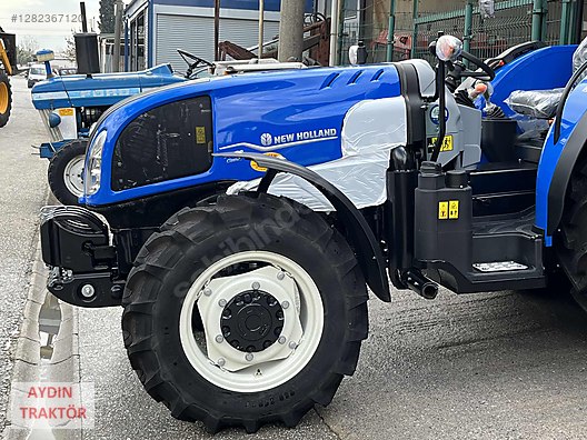 Machinery / Agricultural Machines / Tractors / New Holland / TT60 Classic