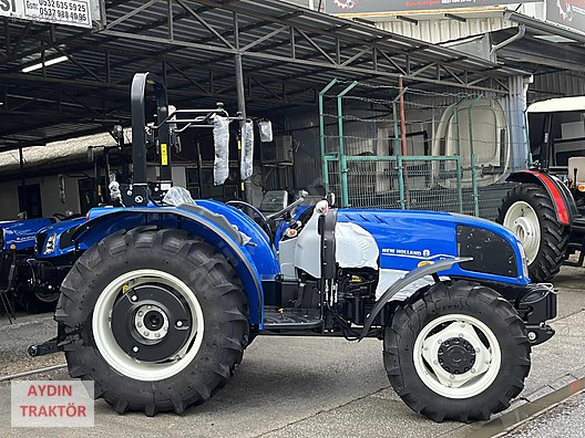 Machinery / Agricultural Machines / Tractors / New Holland / TT60 Classic