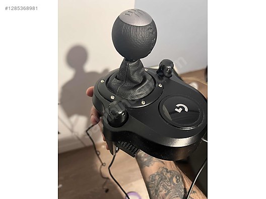 Used & Brand New Items / Gaming & Gamers Exclusive / Gaming Equipment / PC Game Racing Wheels