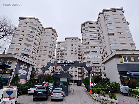 Sahrayıcedit Demirli Nezirağa Sitesinde Satılık 3+1 Daire 160 m2