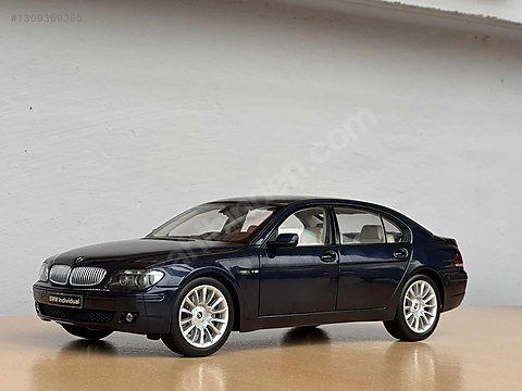 Kyosho Diecast Model 1:18 BMW Araba - 1309369385