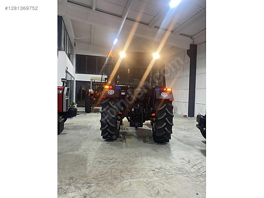 Machinery / Agricultural Machines / Tractors / New Holland / 75-56s