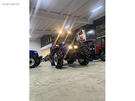 Machinery / Agricultural Machines / Tractors / New Holland / 75-56s